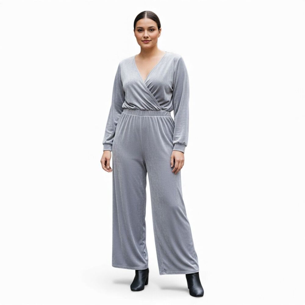 1.STATE Long Sleeve Cross Front Gray Velour Stretch Jumpsuit, NWT! Large